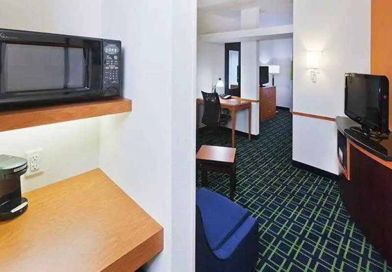 Отель Fairfield Inn & Suites Tulsa South Medical District