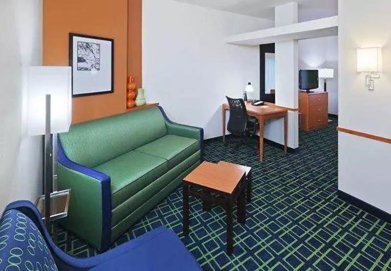 Отель Fairfield Inn & Suites Tulsa South Medical District