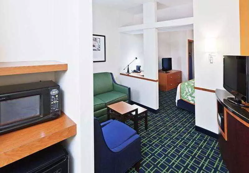 Отель Fairfield Inn & Suites Tulsa South Medical District