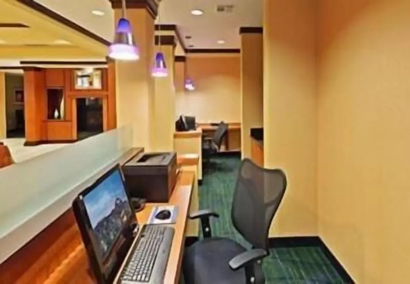 Отель Fairfield Inn & Suites Tulsa South Medical District