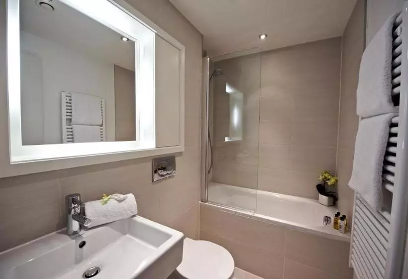 هتل Fraser Residence City