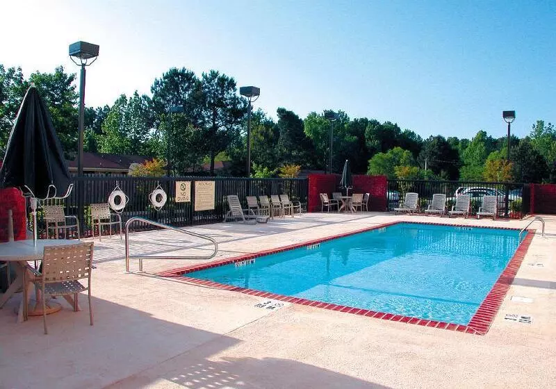 호텔 Holiday Inn Express & Suites Tupelo, An Ihg