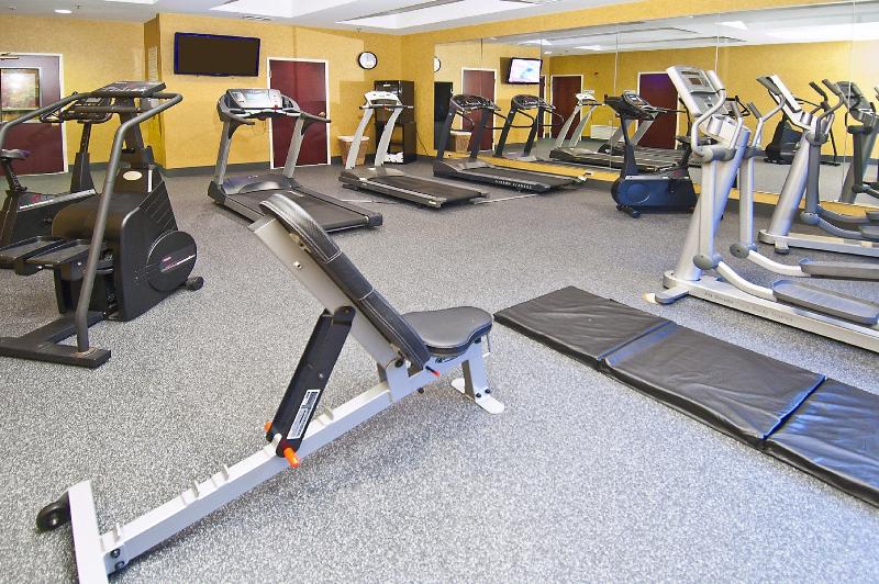 فندق Holiday Inn Express & Suites Tupelo, An Ihg