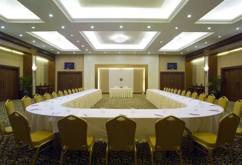 Hotelli The Elite Grand, Chennai