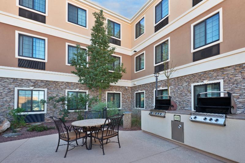 ホテル Staybridge Suites Tucson Airport, An Ihg