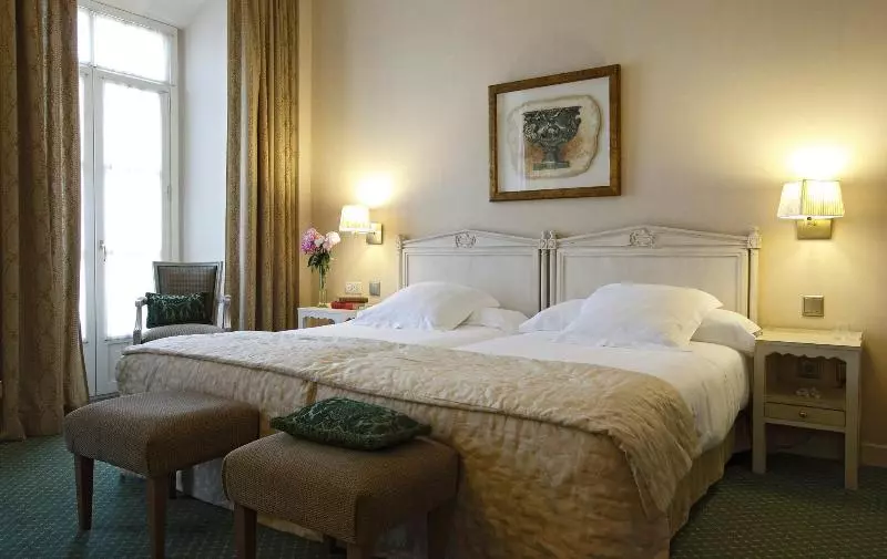 هتل Suite Alcazar
