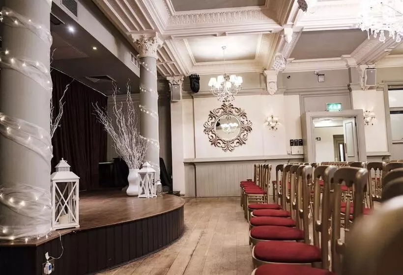 酒店 The Drayton Court