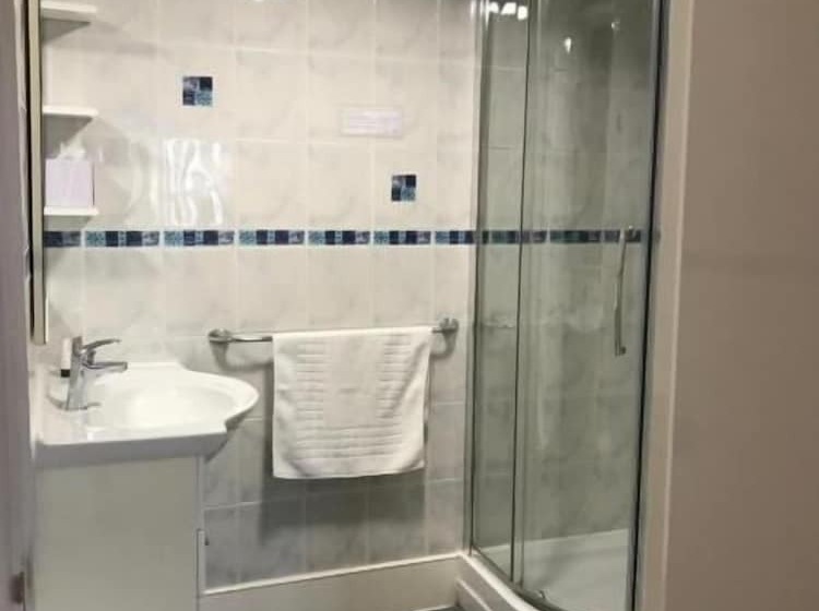 בית מלון כפרי The Mariners