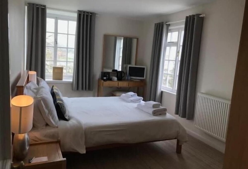 בית מלון כפרי The Mariners