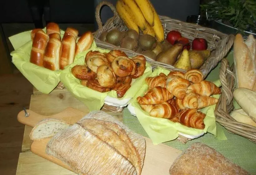 ベッドアンドブレックファースト Bergeveaux