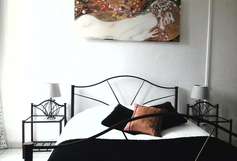 ベッドアンドブレックファースト La Clé D Or