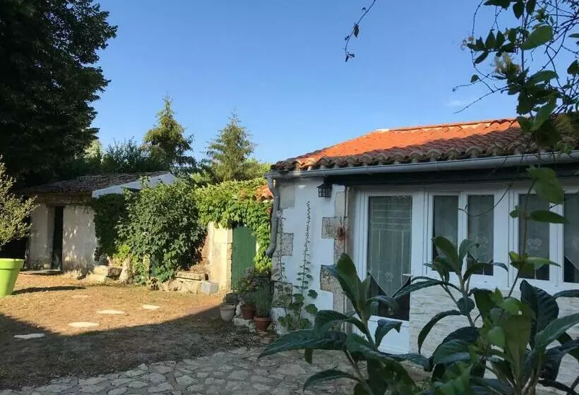 ベッドアンドブレックファースト Le Clos Des Marais