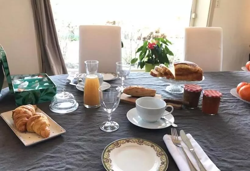 ベッドアンドブレックファースト Le Clos Des Marais