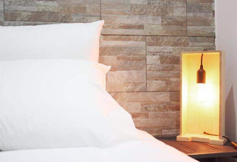 پانسیون Easy4stay