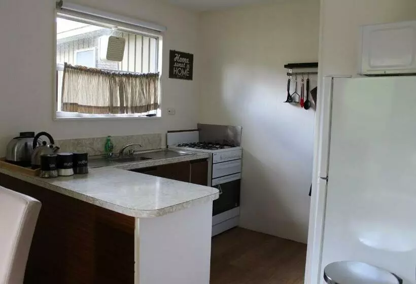 Majatalo Nathan S Place