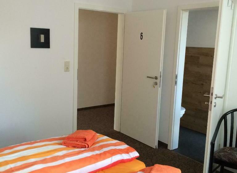 بنسيون Sefano Nossen