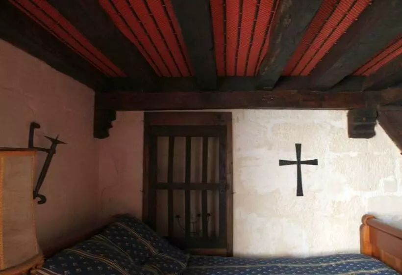 Aamiaismajoitus (B&B) Commanderie Des Templiers