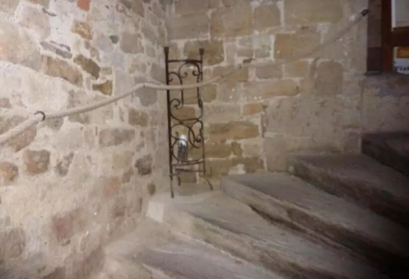 Aamiaismajoitus (B&B) Commanderie Des Templiers