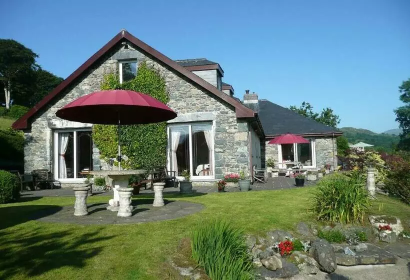 تختخواب و صبحانه Heulwen Guest House