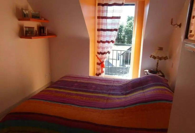 Aamiaismajoitus (B&B) Villa Lou Ann