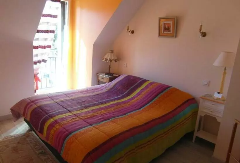 Aamiaismajoitus (B&B) Villa Lou Ann