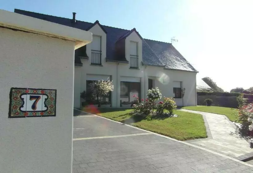 Aamiaismajoitus (B&B) Villa Lou Ann