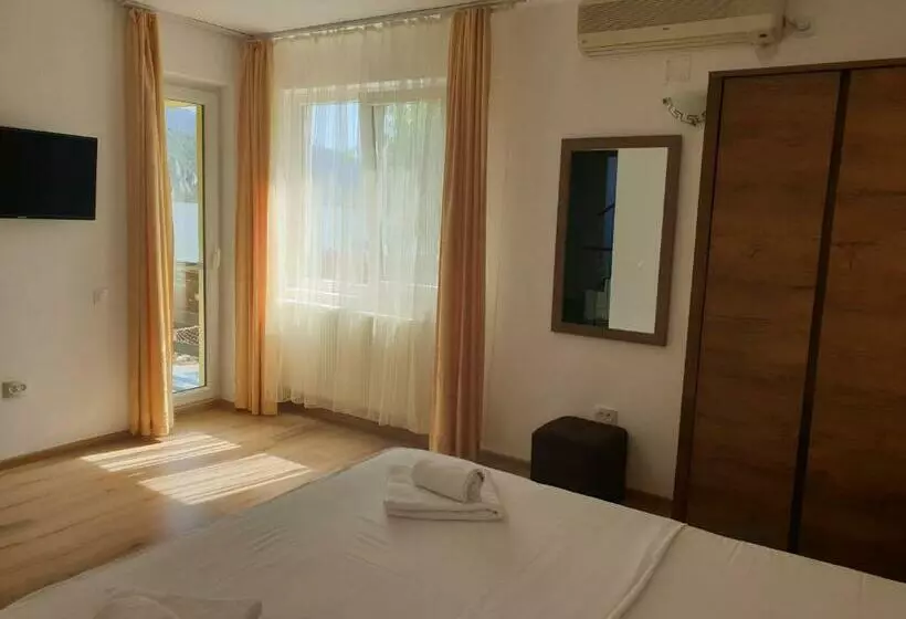 ペンション Casa Ana Serena