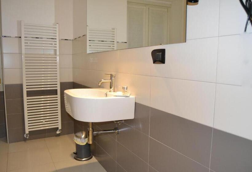 پانسیون Dimora 4 Spade