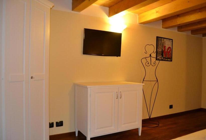 پانسیون Dimora 4 Spade