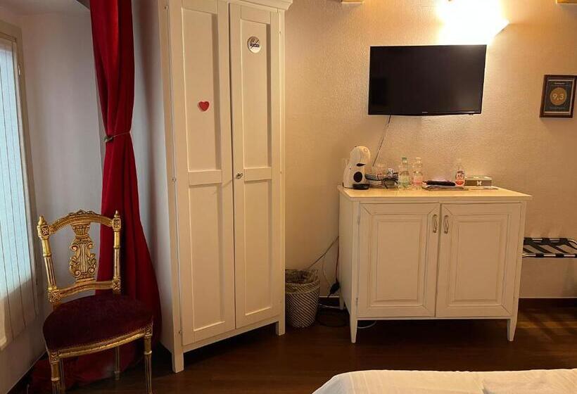 پانسیون Dimora 4 Spade