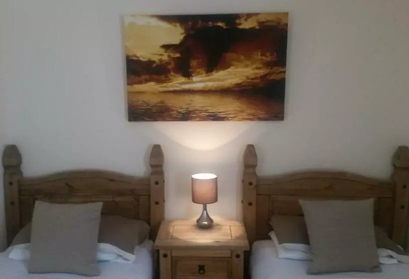 ペンション Farne Lodge