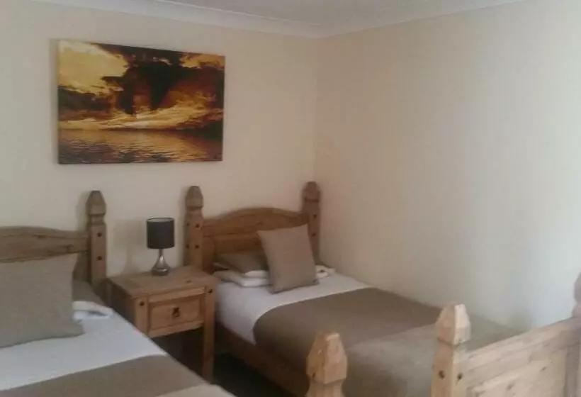 ペンション Farne Lodge