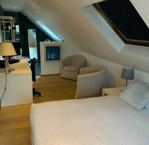 Majatalo Guest House Time To Escape