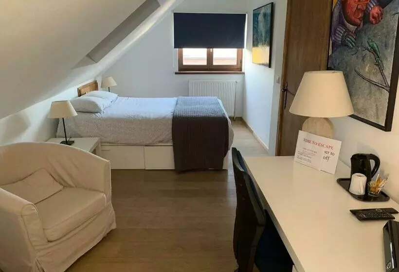 Majatalo Guest House Time To Escape