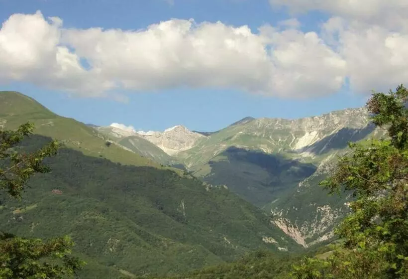 Majatalo La Colombella