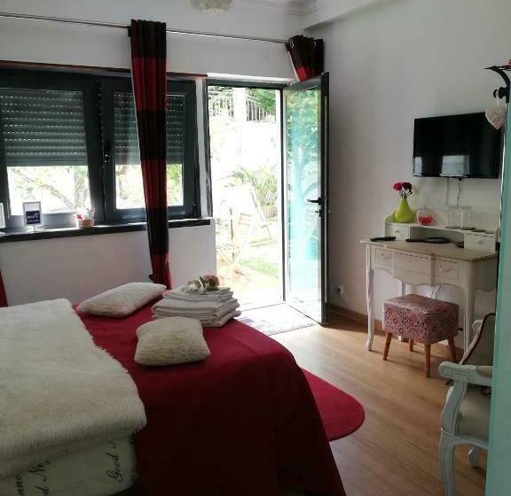 膳宿费 Moradia No Seixal Ericeira