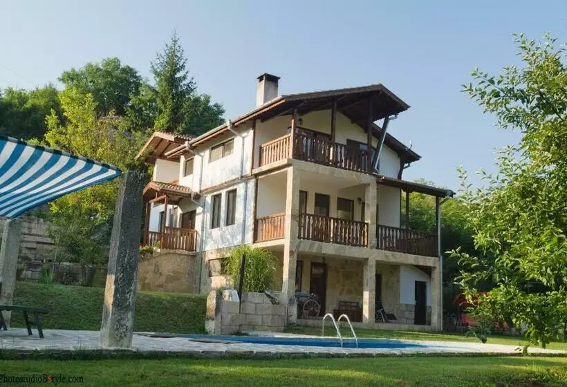 ペンション Neda S House