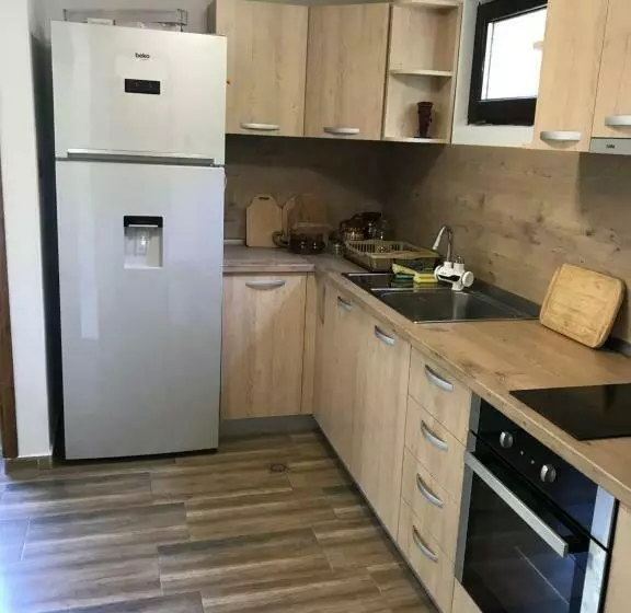 ペンション Neda S House