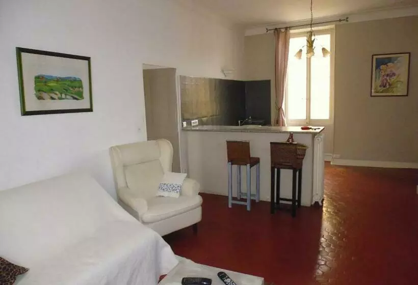 ベッドアンドブレックファースト Chez Christel