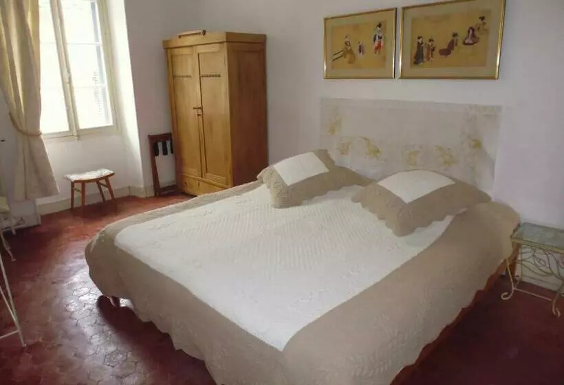 ベッドアンドブレックファースト Chez Christel