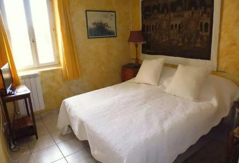 ベッドアンドブレックファースト Chez Christel