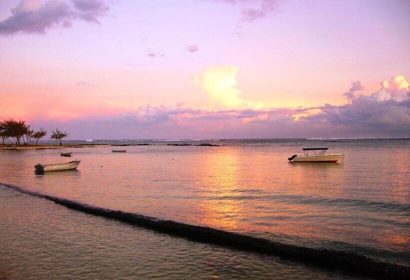 تختخواب و صبحانه Colibri Beach Villas