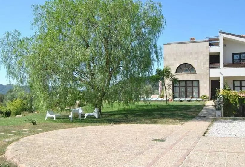 Aamiaismajoitus (B&B) Corbezzolo