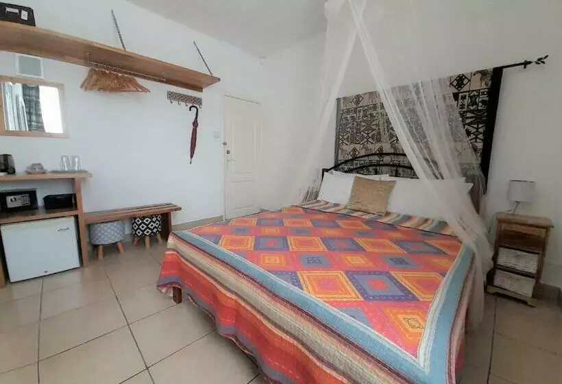 پانسیون Villa Osumare Guest House