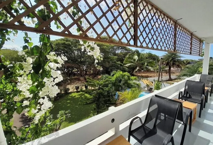 پانسیون Villa Osumare Guest House