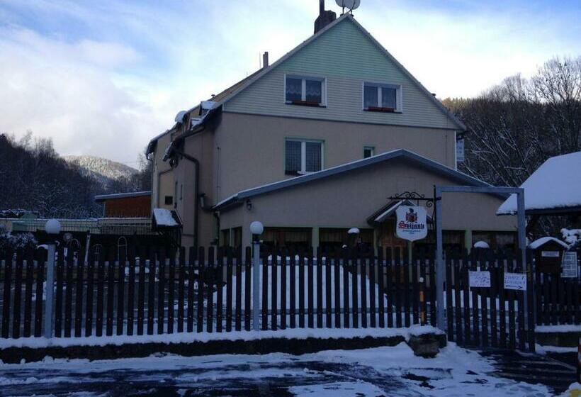 Общежитие Penzion54 & Restaurace