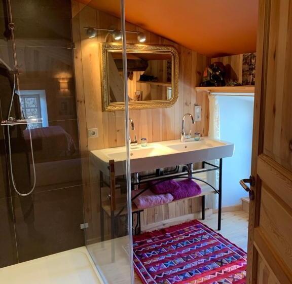 ベッドアンドブレックファースト Le Potala