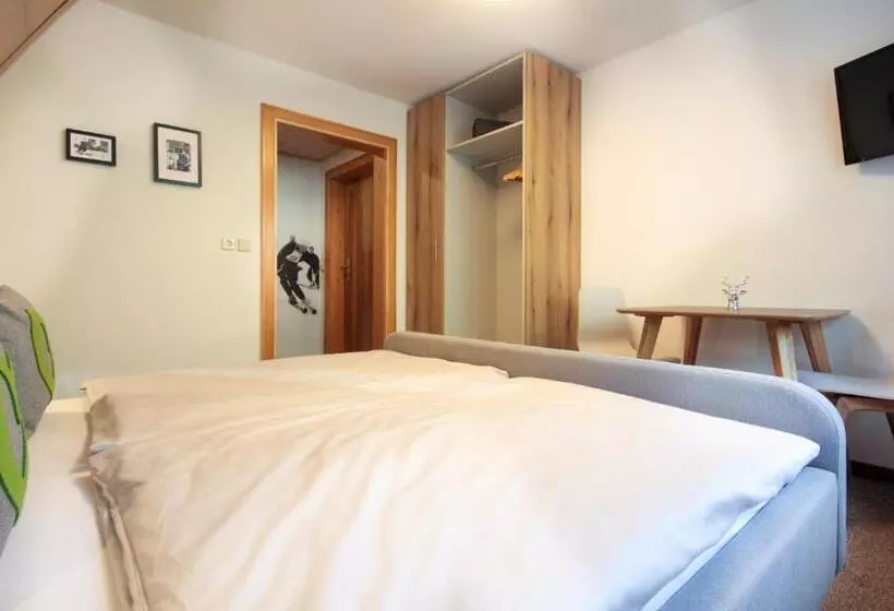 Haus Am Berg   Pension Direkt Am Skihang