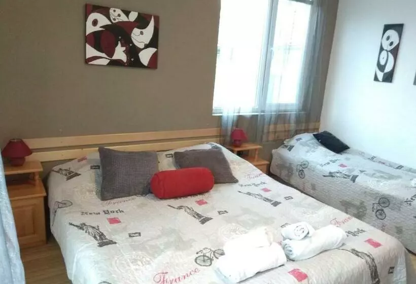 پانسیون Guest House Sunflowers