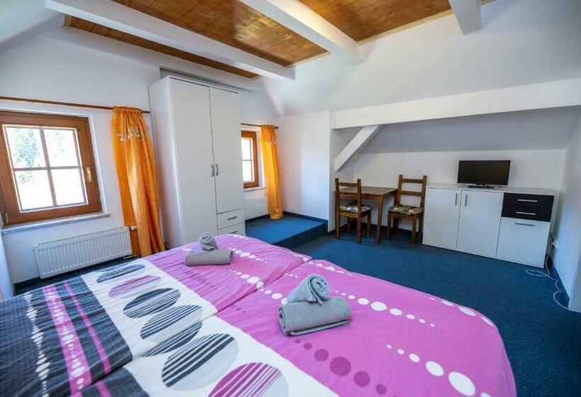 膳宿费 Penzion Hamerská Jizba